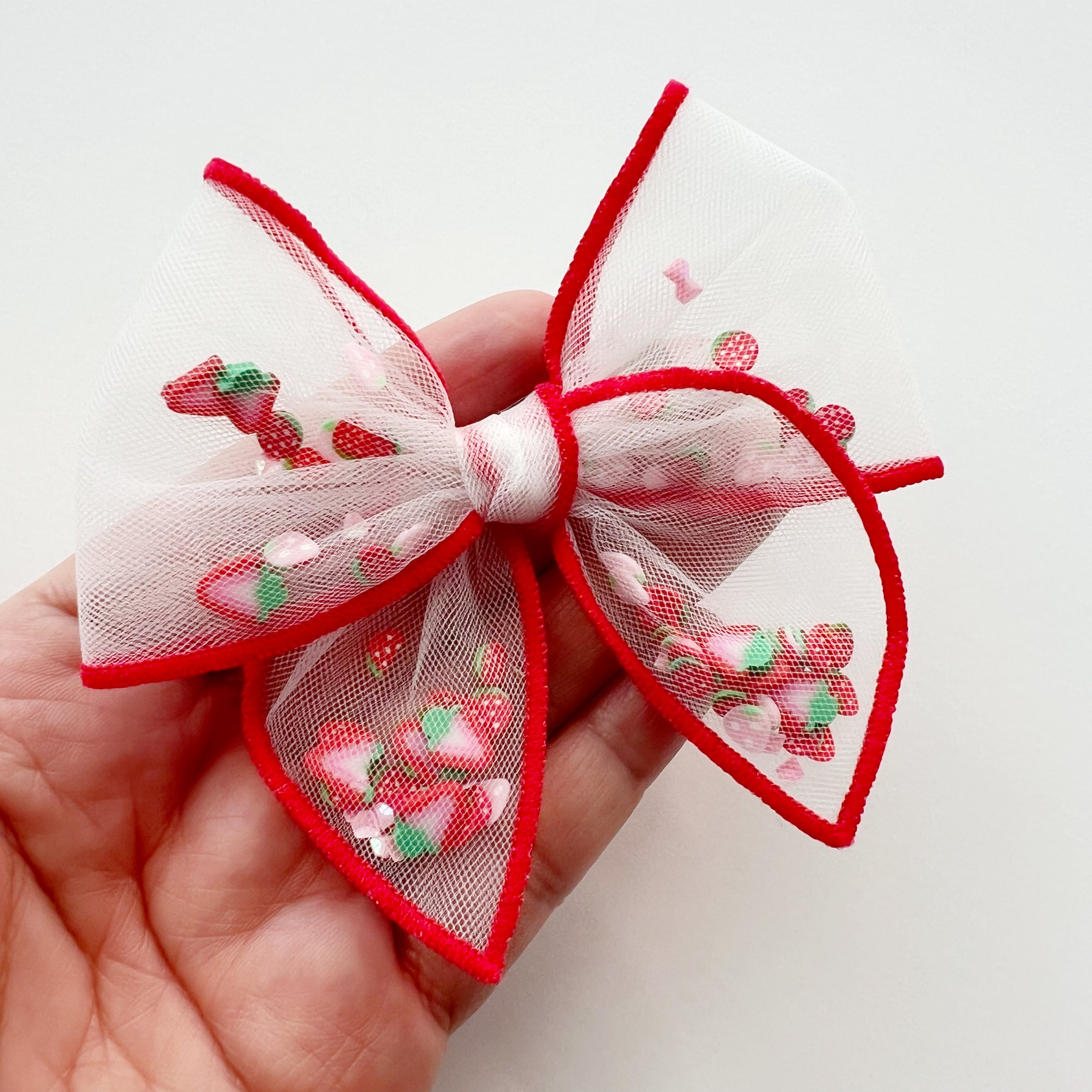 Small strawberry bow